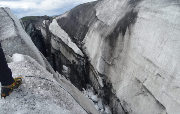 Speedy ice climbing